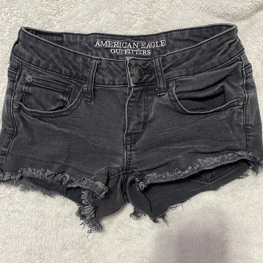 American Eagle black shorts
